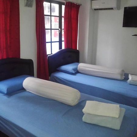 Ash Hotel เซเรมบัน ภายนอก รูปภาพ